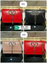 Picture of Valentino Handbags _SKUfw180658523fw